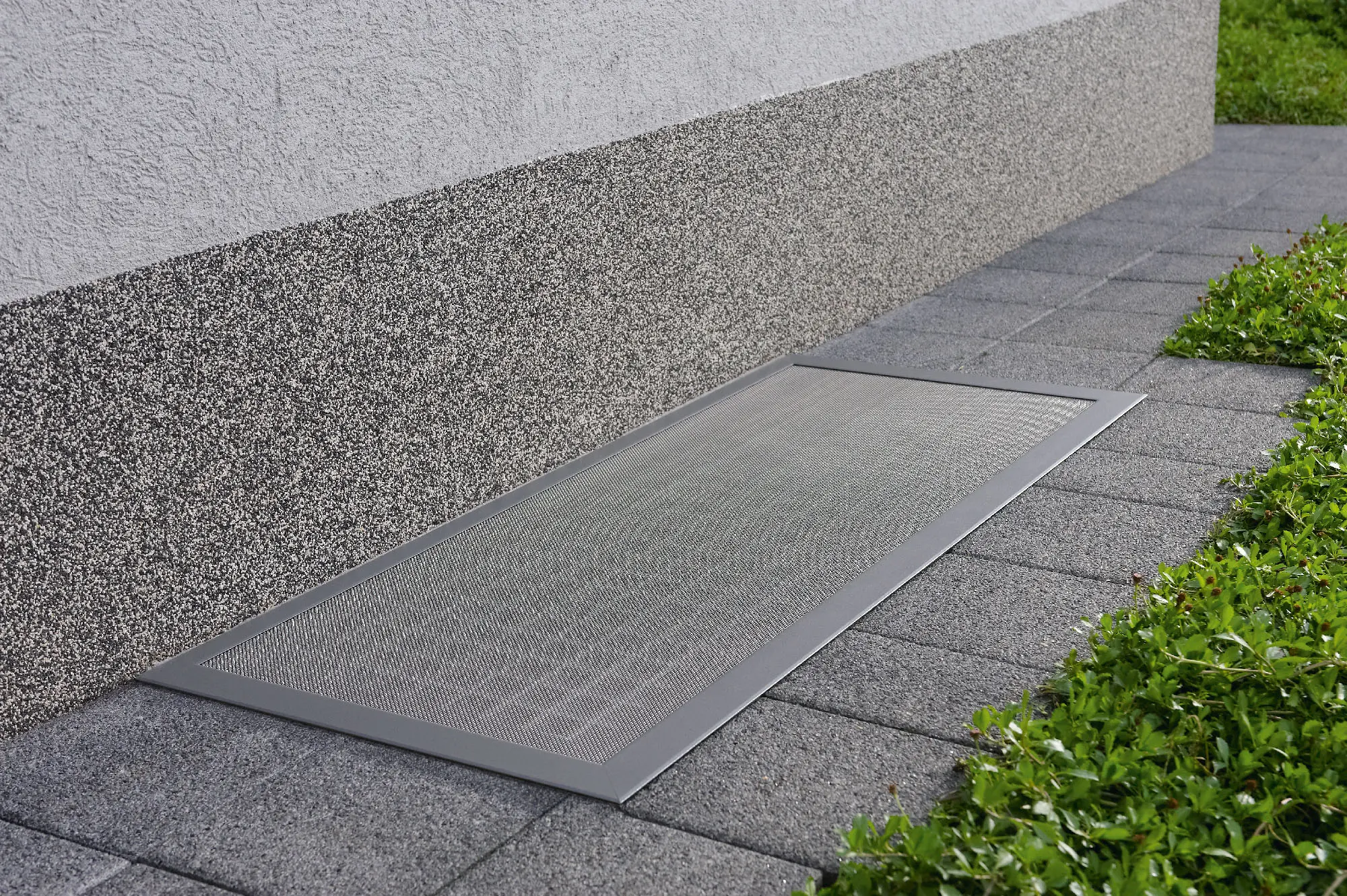 Lichtschacht afdekking: insectenwering en bescherming op maat